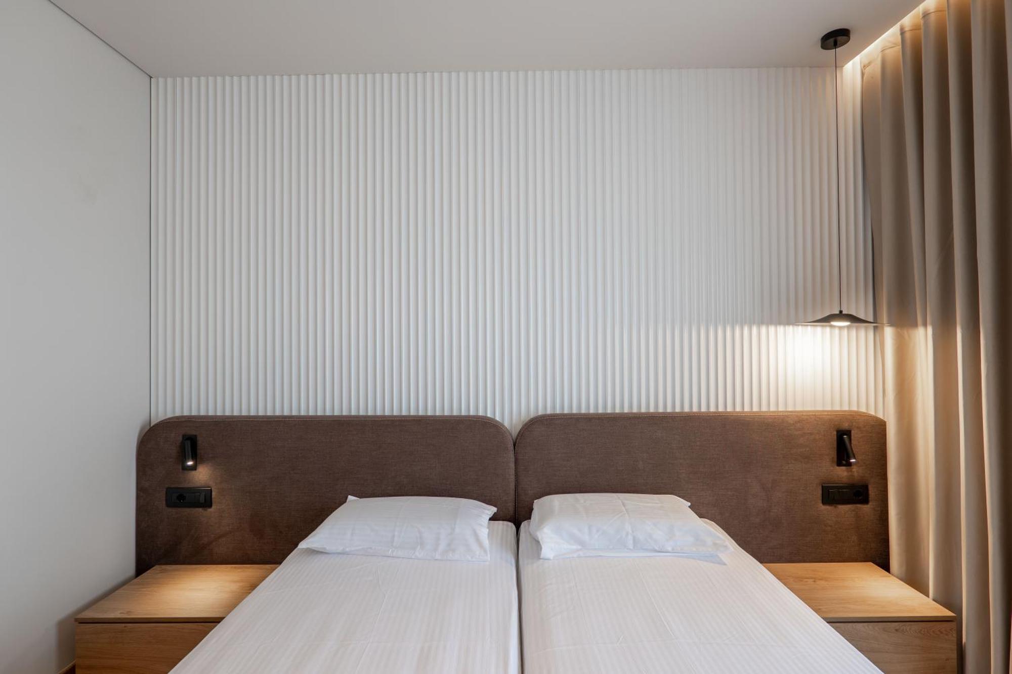 Kamara Rooms Sarandë エクステリア 写真