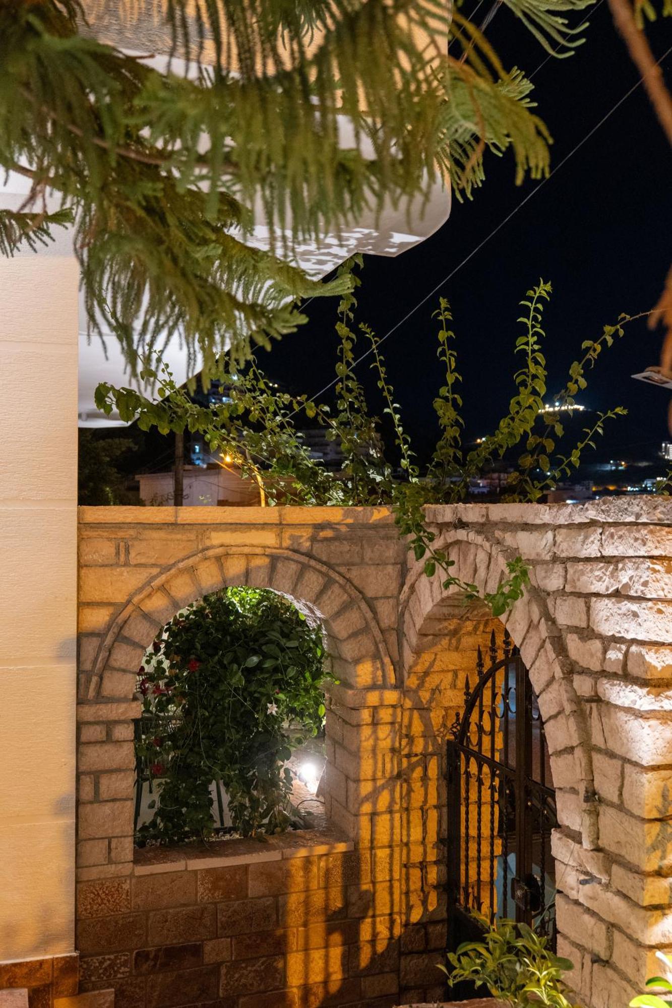 Kamara Rooms Sarandë エクステリア 写真